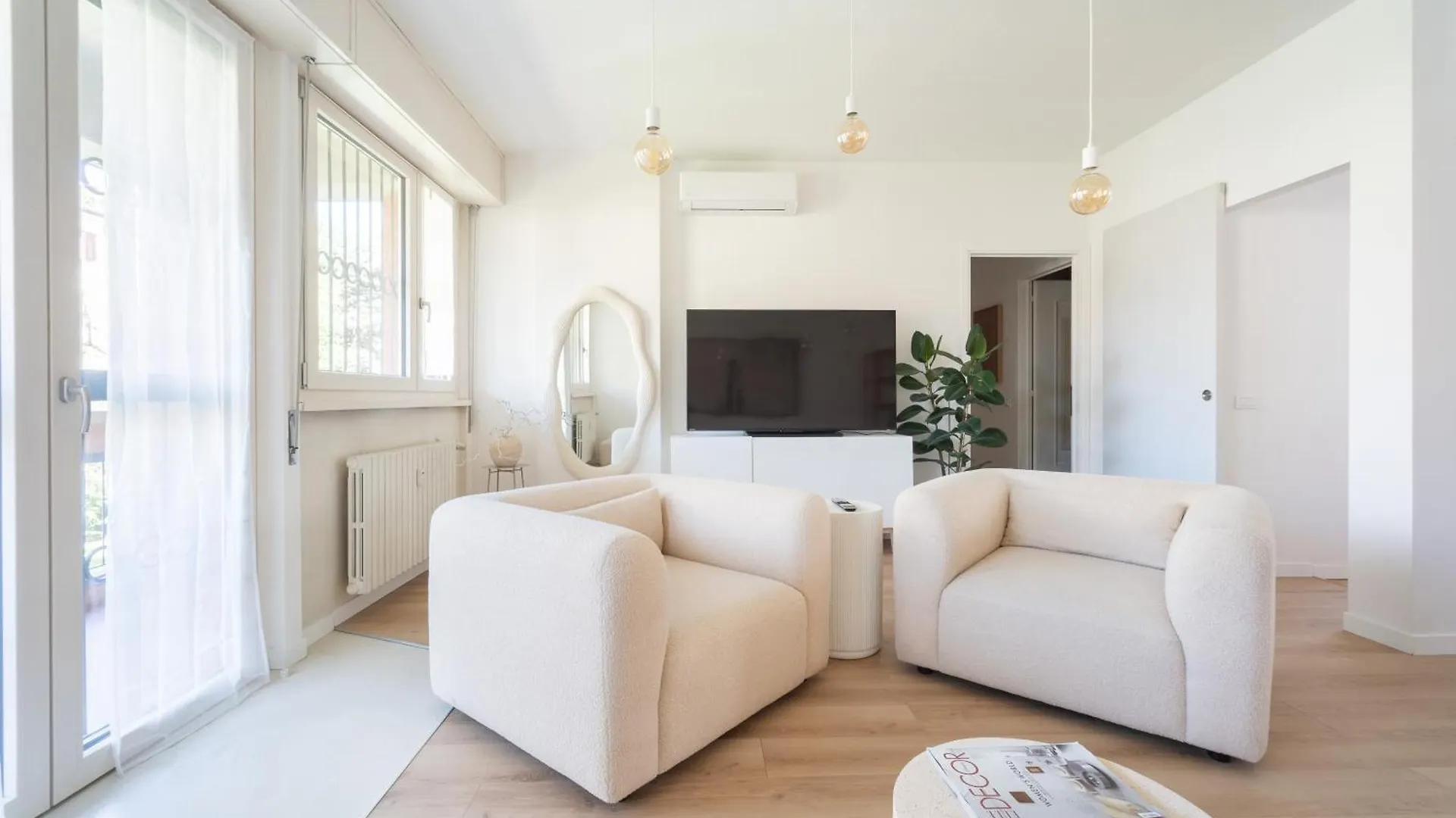 Cloud9 Large Terrace - Meliora Apartments Bergamo 0*,  Italien