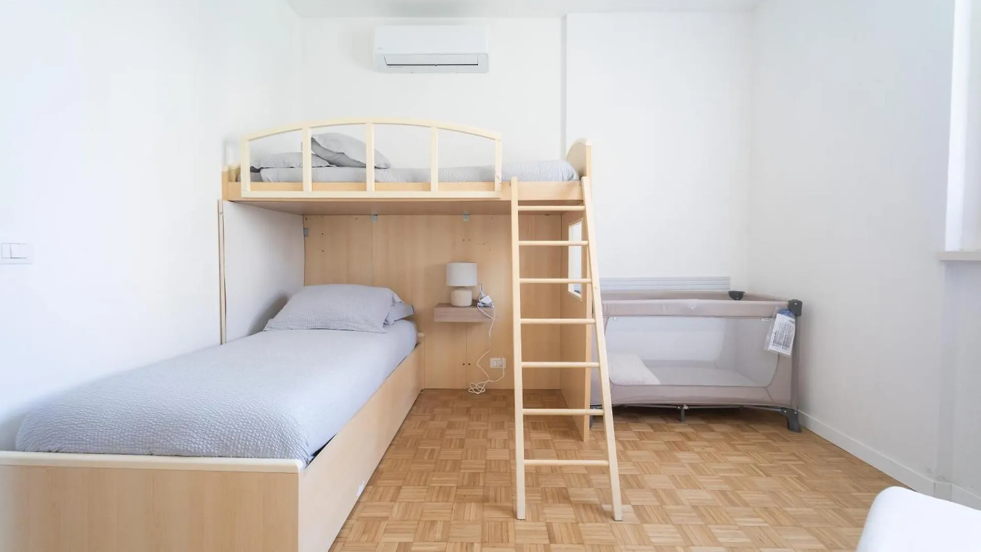 Cloud9 Large Terrace - Meliora Apartments Bergamo