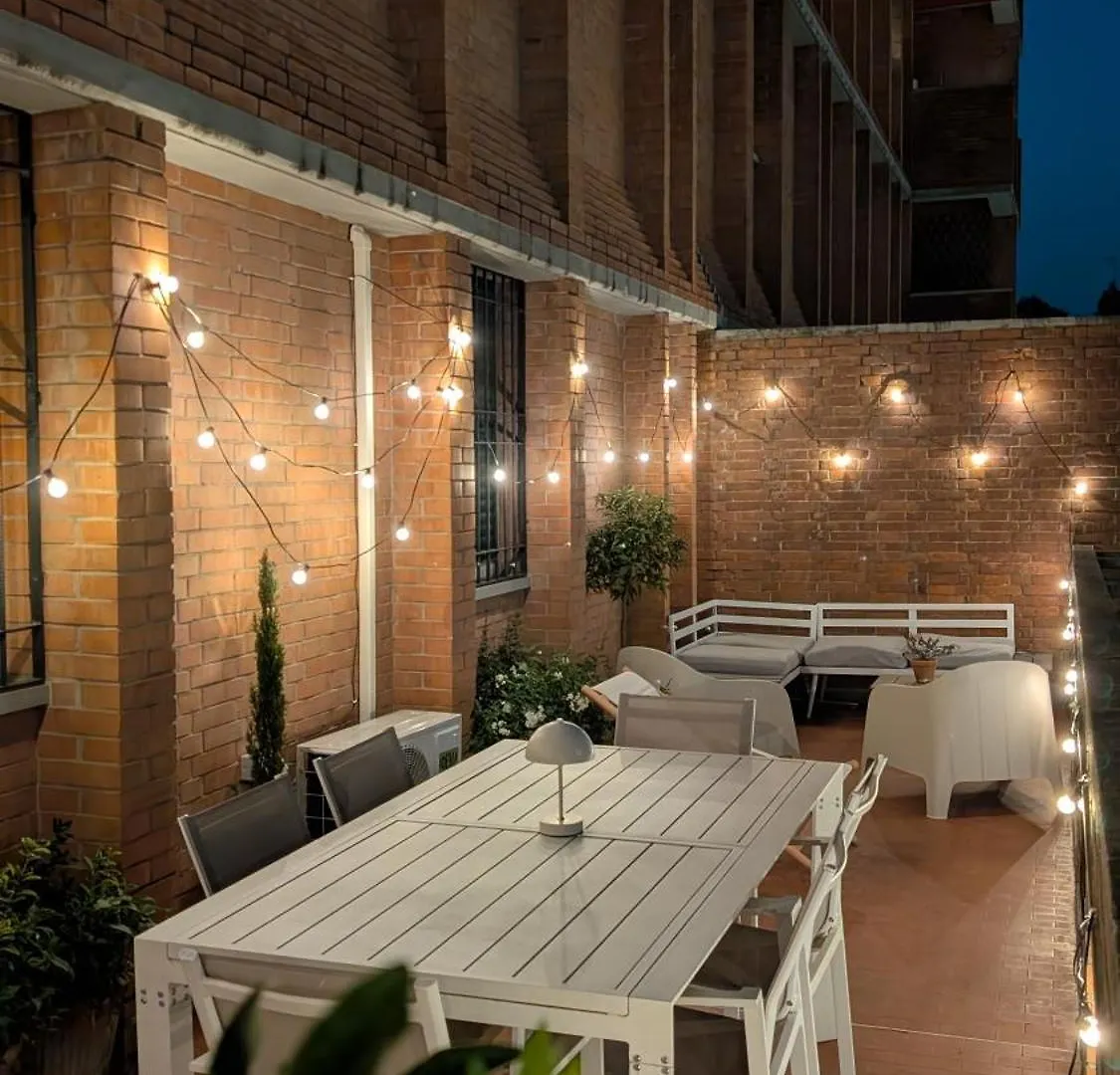 Cloud9 Large Terrace - Meliora Apartments Bergamo 0*,  Italia
